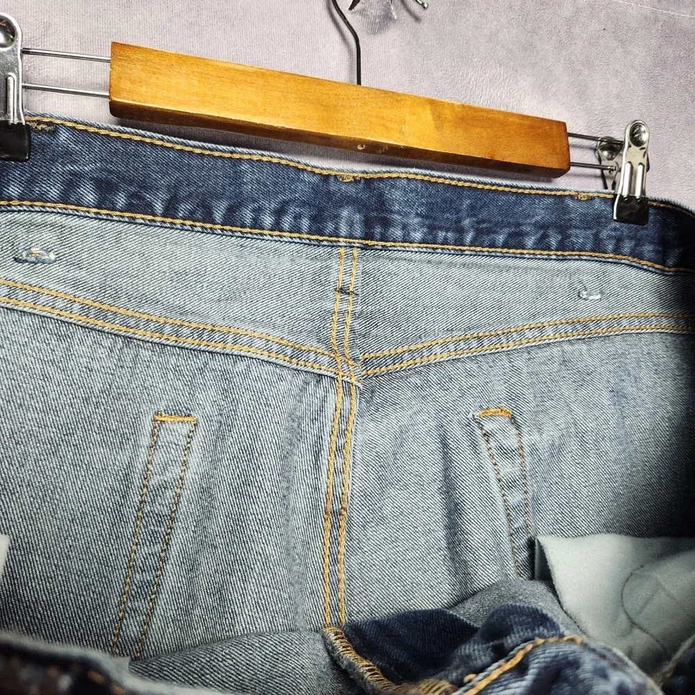 Levis 505 Regular Fit Jeans Mens 42x30 Medium Wash Blue Straight Leg‎ Pants